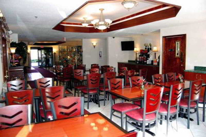 Comfort Inn & Suites Wilkes Barre - Arena Restaurant foto